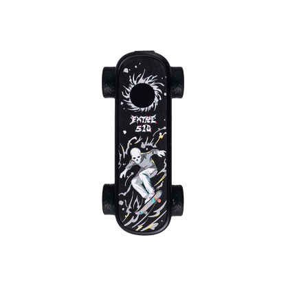 Extre Play Deck Skateboard 510 Battery | Black
