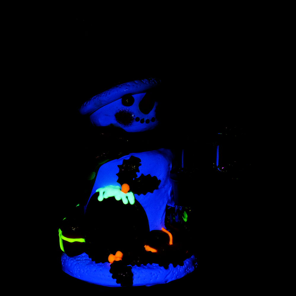 Snow Place Like Home Dab Rig | Glow In The Dark Accents
