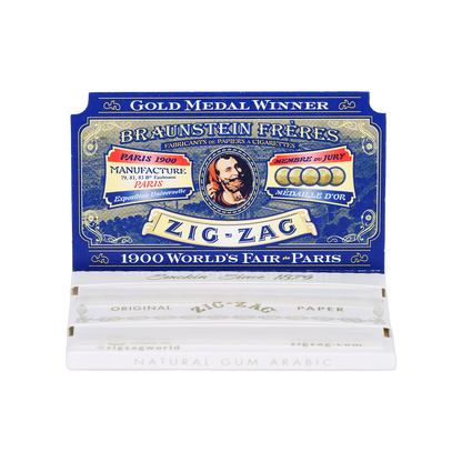 Zig Zag White Rolling Papers | Booklet Open View